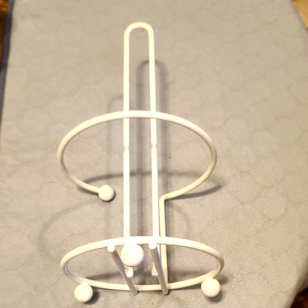 Elegant White Paper Towel Holder